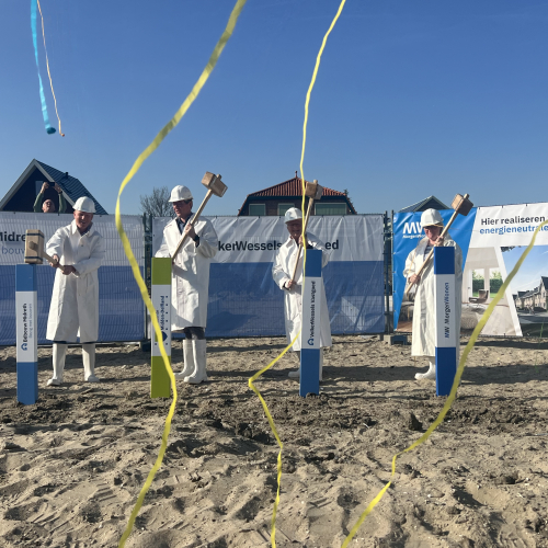 Feestelijke start bouw Harnasmolen