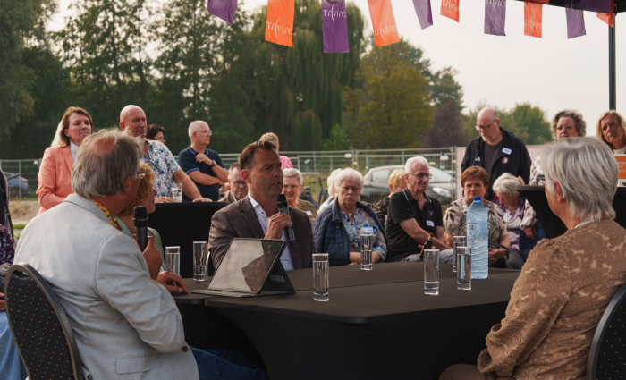 De hofjes Hendrik Ido Ambacht