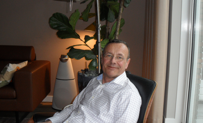 Foto Bert Sonneveld_ in huis.JPG