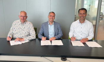 ondertekening planovk Tienvoet Heinenoord_Novaform en KdK.jpeg