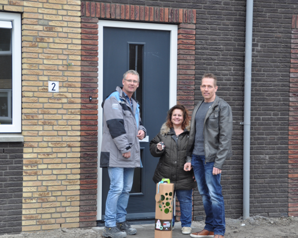 Zomerdijk, oplevering 14 won.JPG
